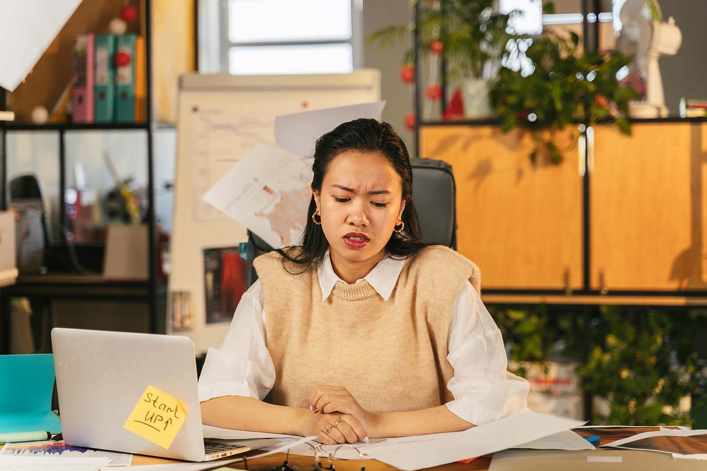 A recently fired employee preparing to speak with a wrongful termination lawyer in Orange County